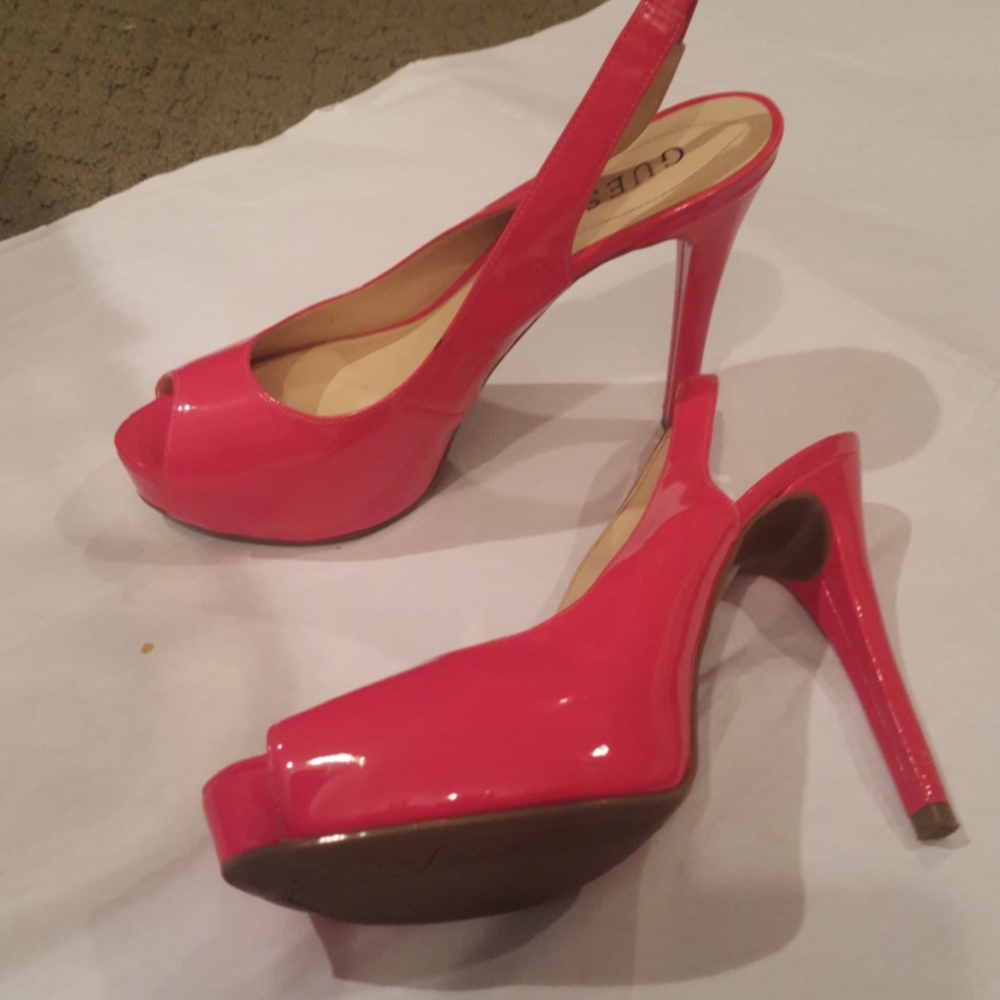 NWOT hot pink peep toes